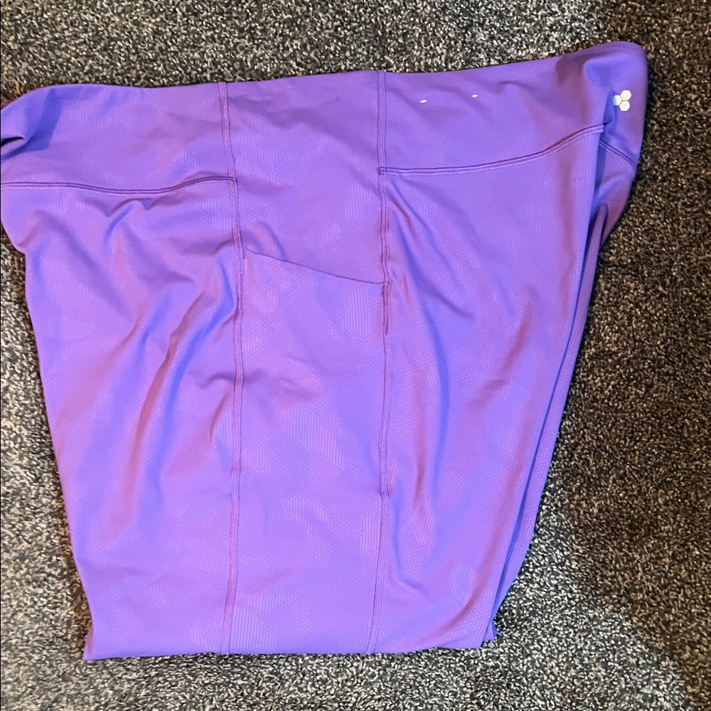 Purple Athletic capri